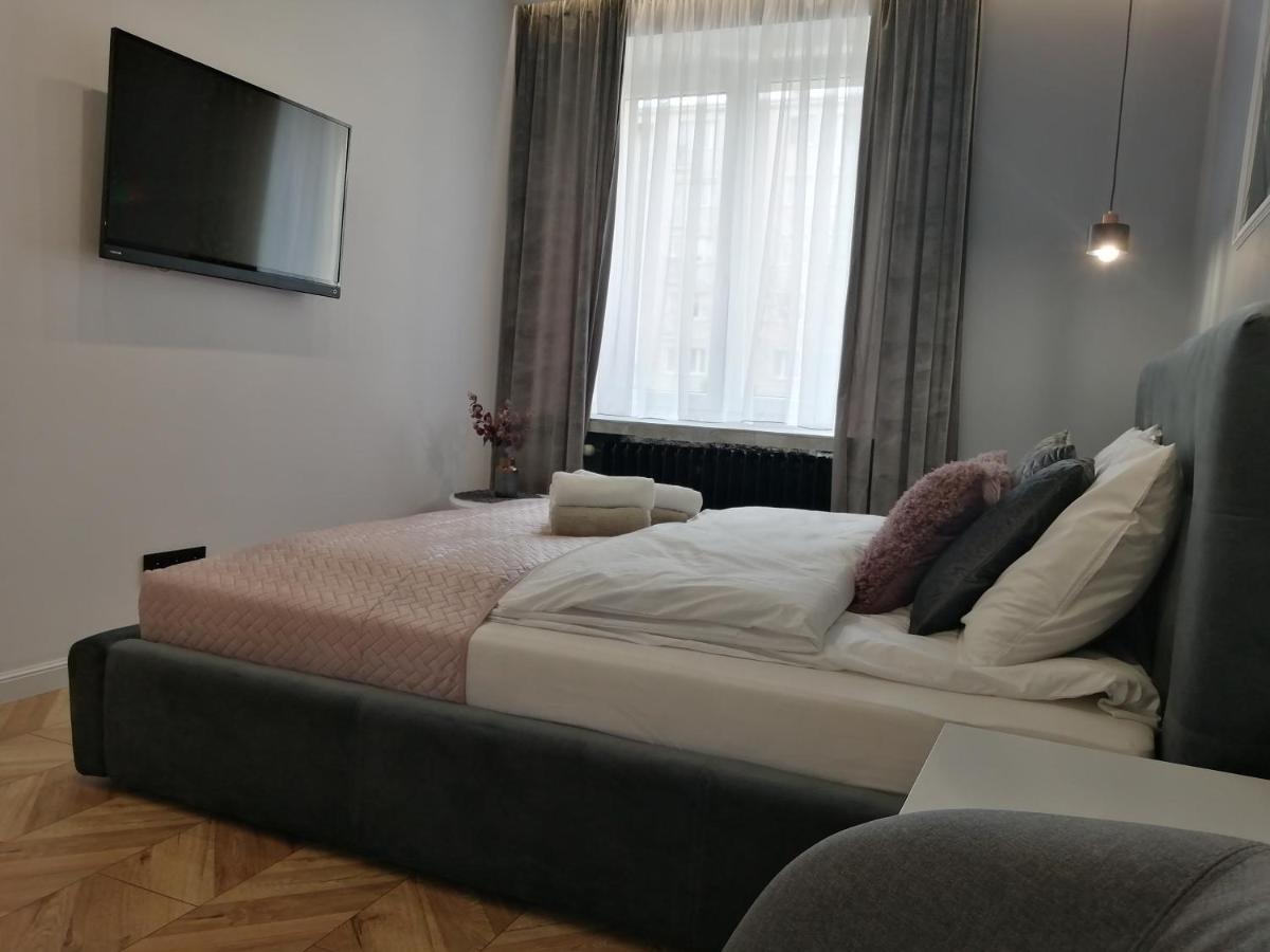 Apartament Lucy - Scisle Centrum Czestochowy Ченстохова Екстер'єр фото