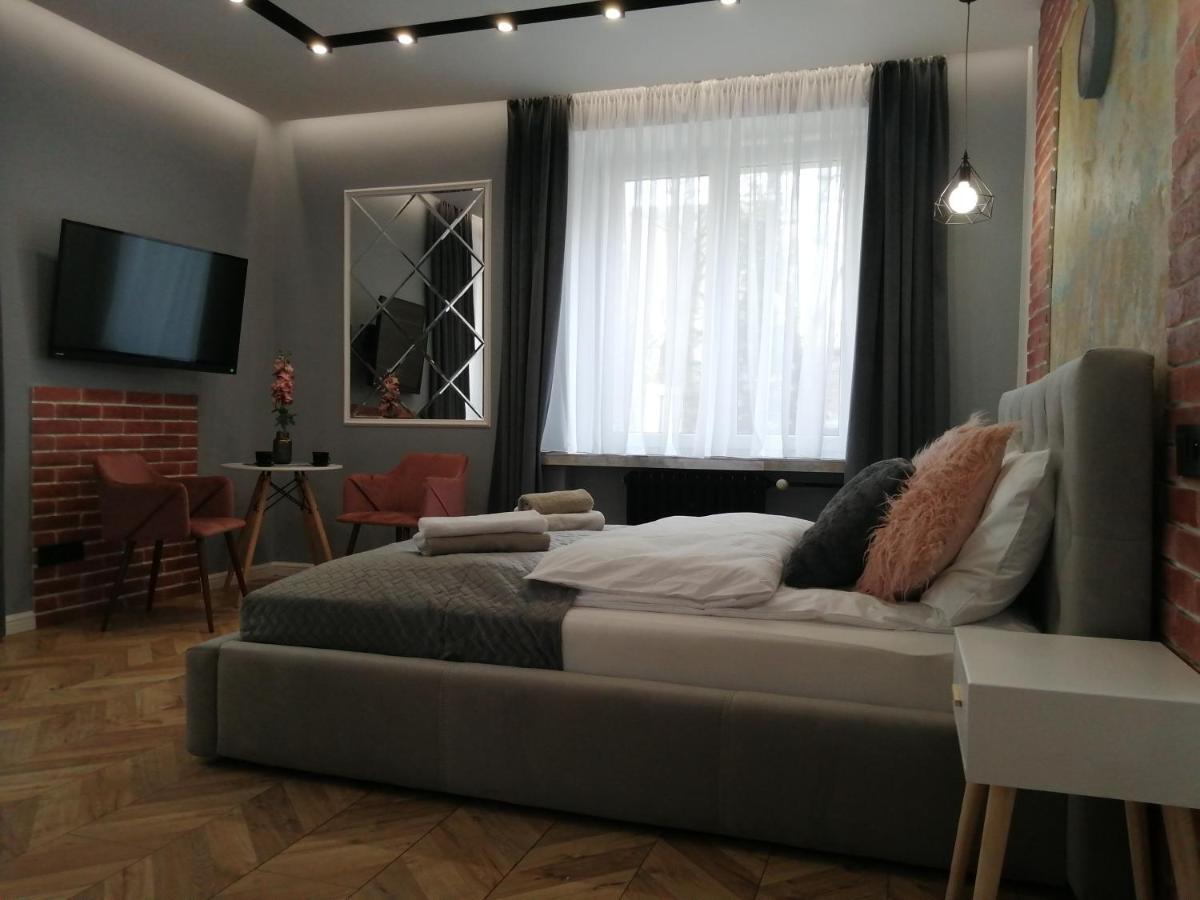 Apartament Lucy - Scisle Centrum Czestochowy Ченстохова Екстер'єр фото